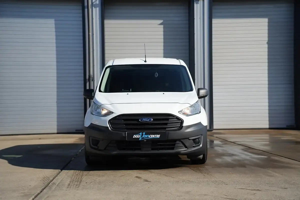 Used Ford Transit 100 HP (73 kW) 2018 White Van