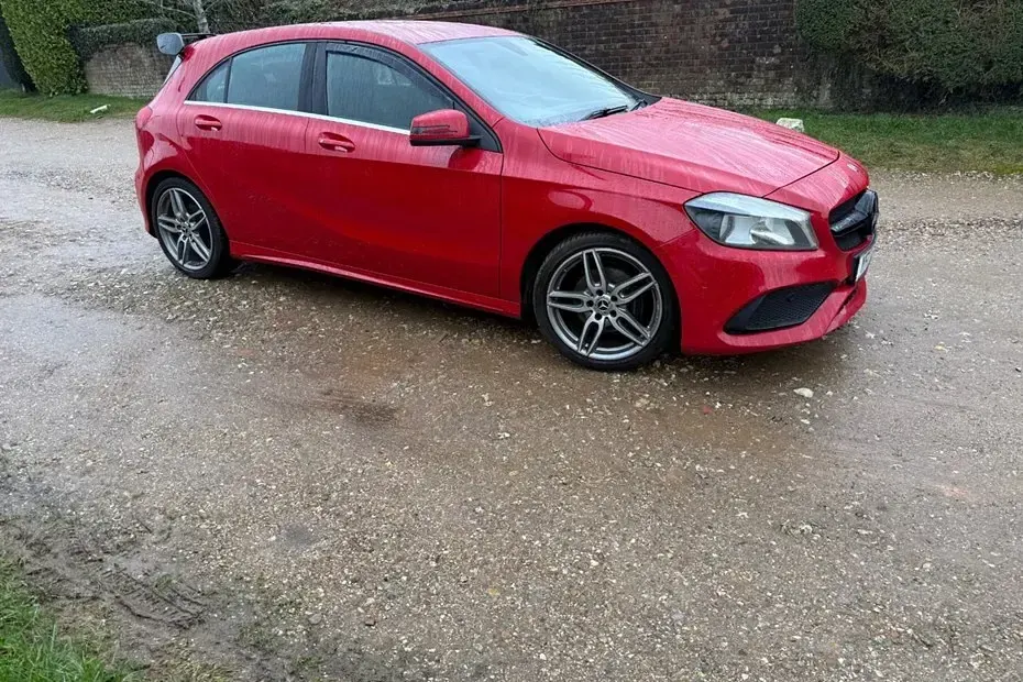 Usado Mercedes A180 Executive 109 HP (80 kW) 2017