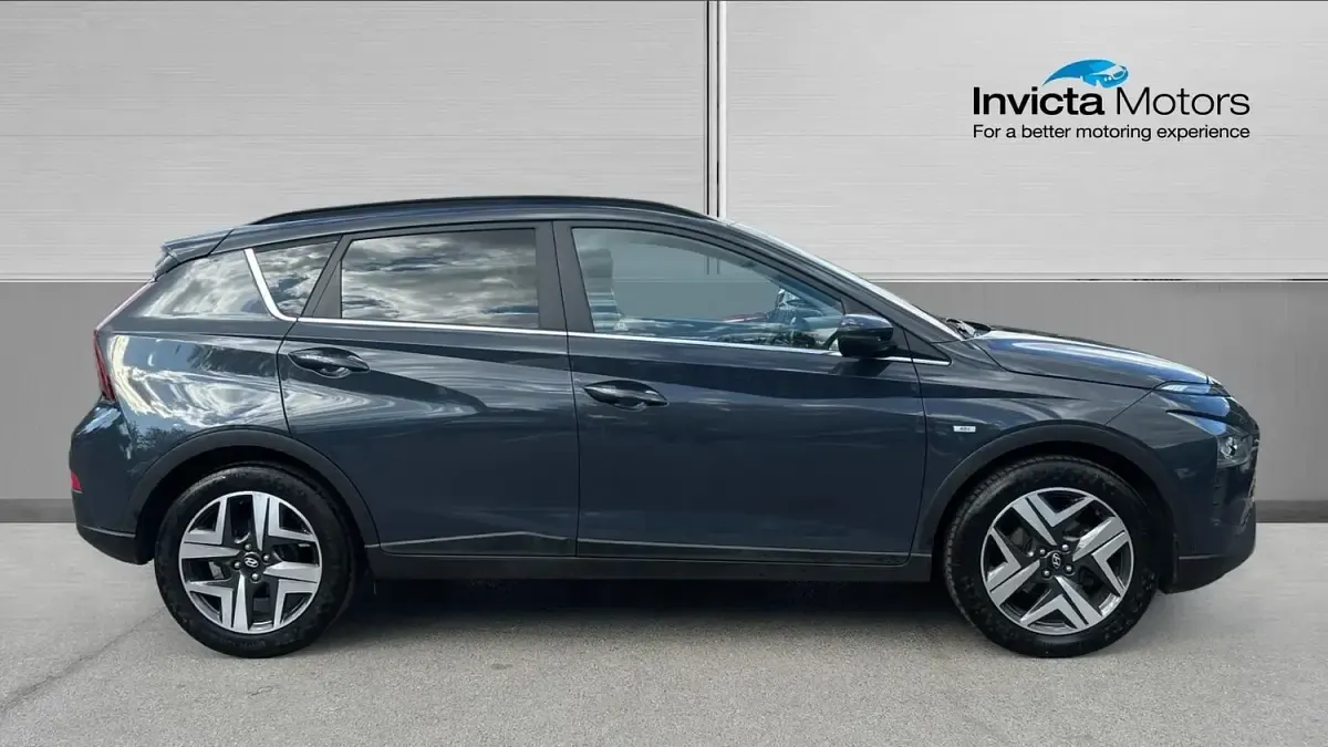 Used Hyundai Bayon Premium 100 HP (73 kW) 2022 Grey SUV