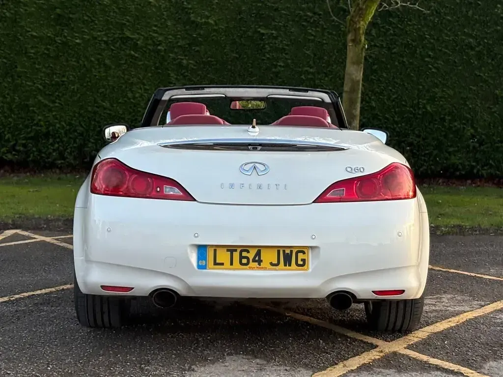 Used Infiniti Q60 Premium 335 HP (246 kW) 2014 White Cabriolet
