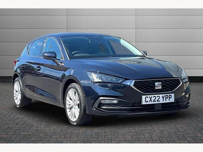 Blue Used 2022 Seat Leon SE Dynamic Hatchback | £13,690 (Fair price) - Image 1/4