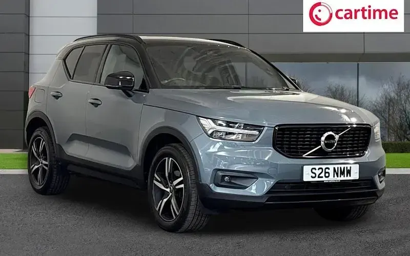 Used Volvo XC40 R-Design 163 HP (119 kW) 2021 SUV