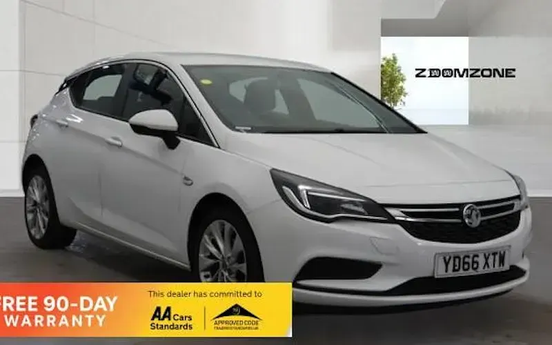 Second-hand Vauxhall Astra 125 CP (91 kW) 2017 Hatchback