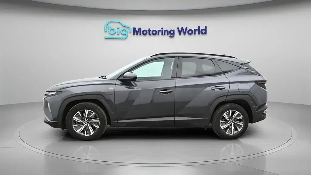 Używany Hyundai Tucson SE 150 KM (110 kW) 2023 Szary SUV