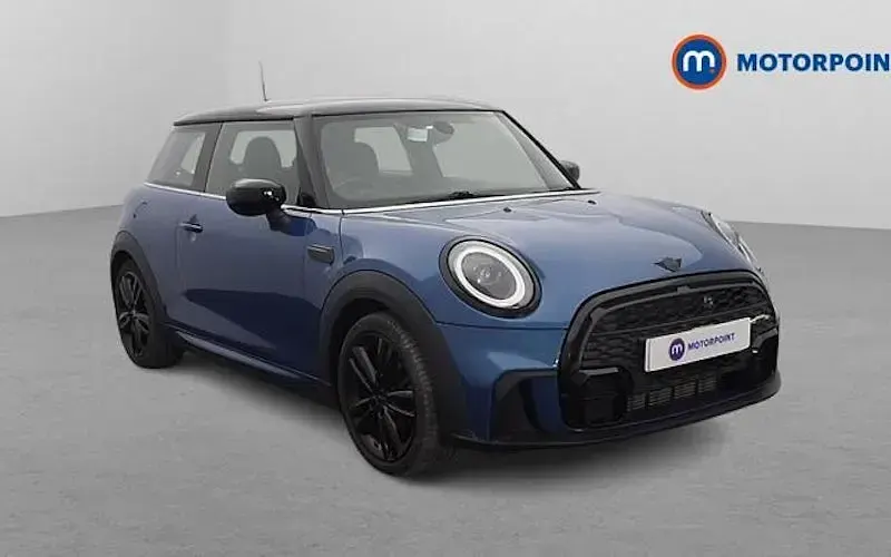 Used Mini Cooper Hatch 136 HP (100 kW) 2021 Hatchback