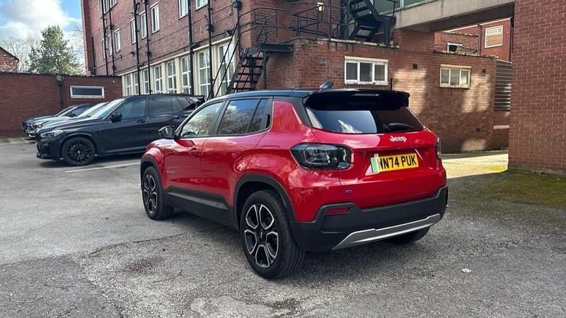 Used Jeep Avenger EV Summit 113 kW (154 HP) 2024 Red SUV