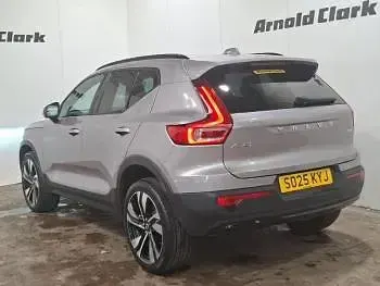 Used Volvo XC40 Ultra 163 HP (119 kW) 2025 Silver SUV