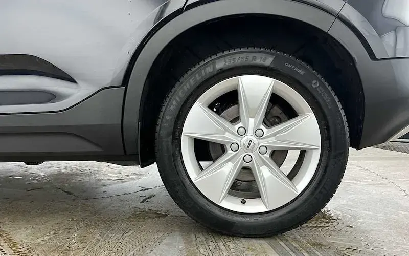 Used Volvo XC40 Core 163 HP (119 kW) 2026 SUV