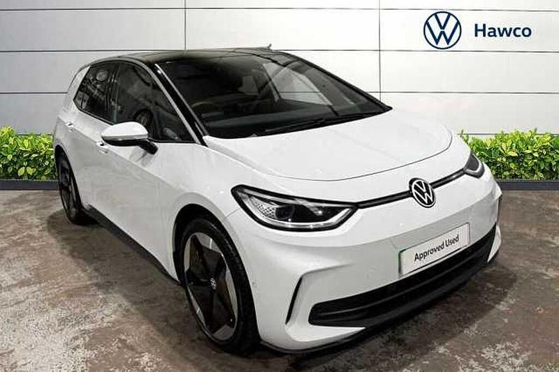 White New 2025 VW ID.3 Pro Hatchback | £29,995 (Expensive) - Image 1/4