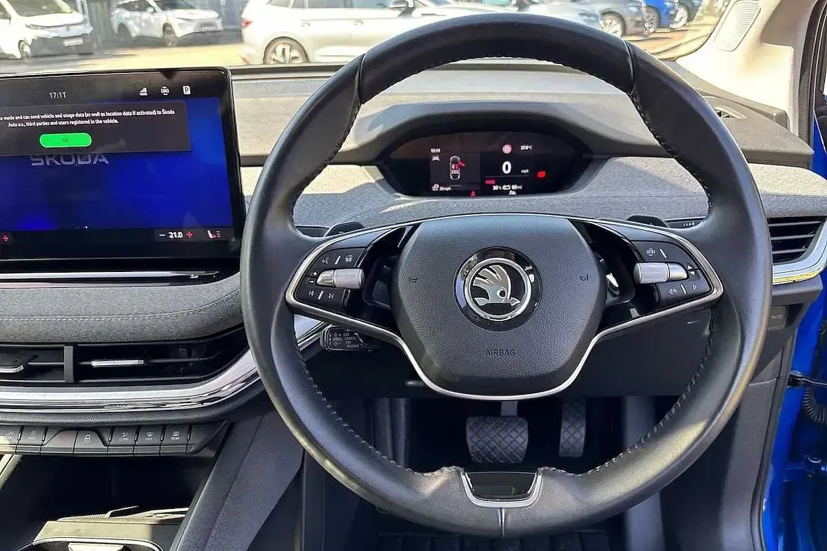 Used Skoda Enyaq iV 210 kW (286 HP) 2025 Race blue metallic SUV