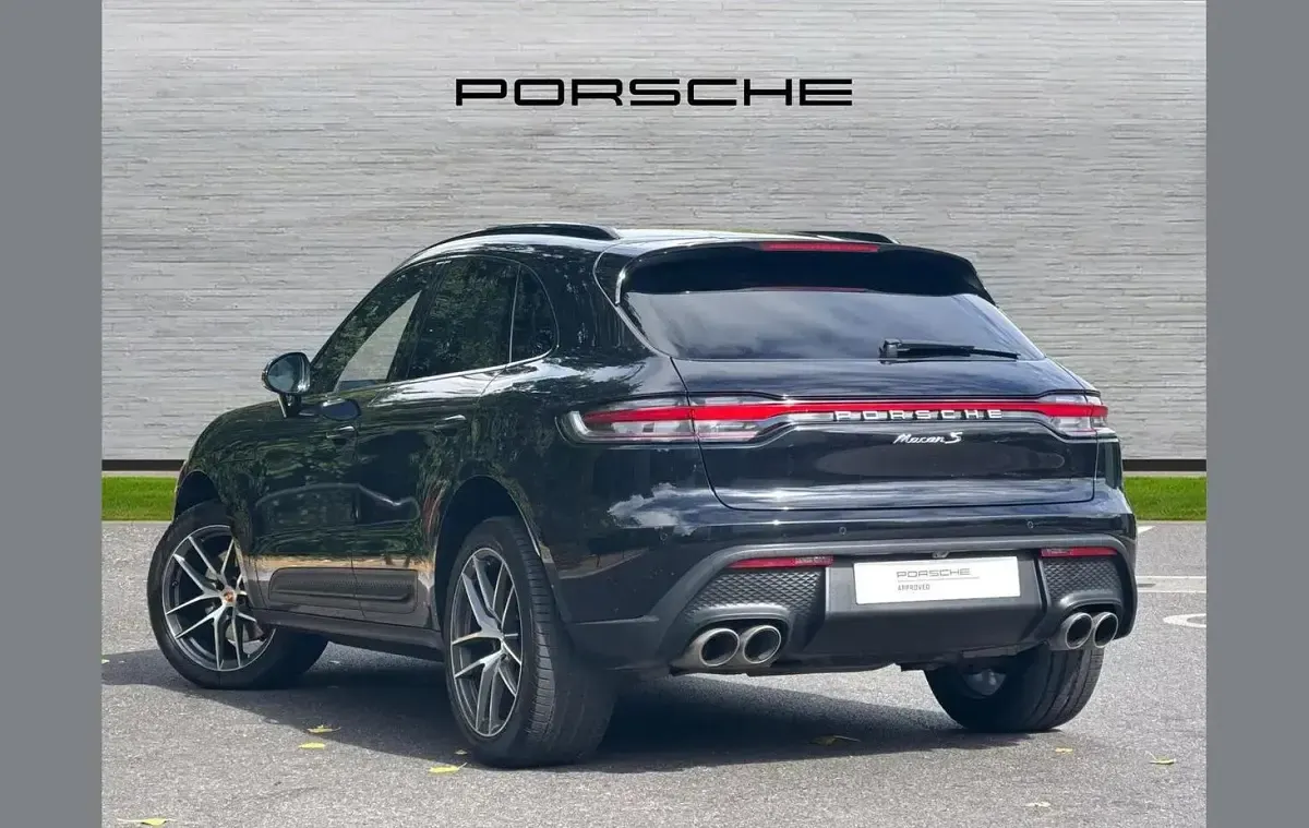 Used Porsche Macan S 374 HP (275 kW) 2022 Black SUV