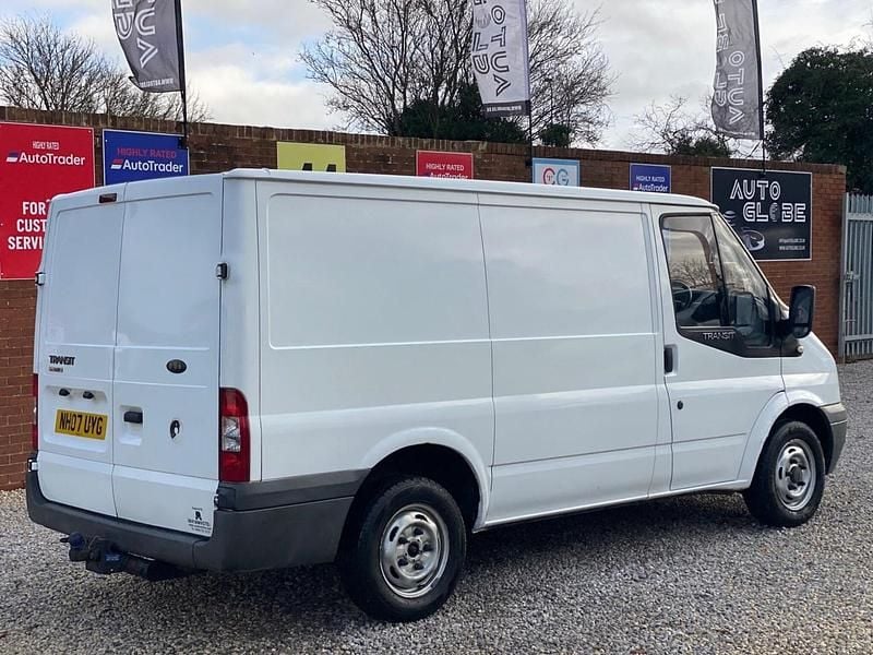 Used Ford Transit 85 HP (62 kW) 2007 White Van