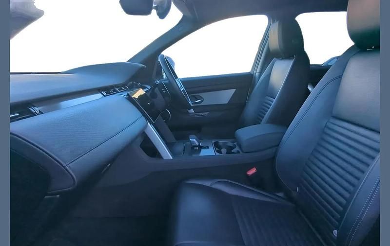 Used Land Rover Discovery Sport SE Dynamic 200 HP (147 kW) 2024 Silver SUV