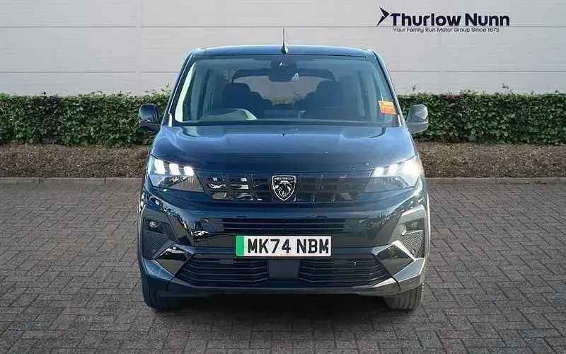 Used Peugeot e-Rifter Allure 100 kW (136 HP) 2024 Black MPV