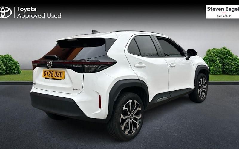 Used Toyota Yaris Hybrid Design 116 HP (85 kW) 2026 Estate