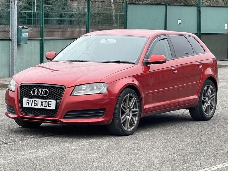 Used Audi A3 Sportback Comfort 105 HP (77 kW) 2011 Red Hatchback