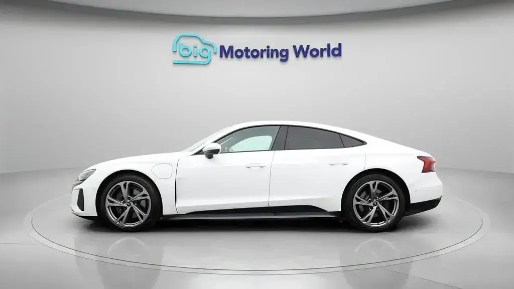 Used Audi e-tron GT quattro 494 kW (673 HP) 2022 White Sedan