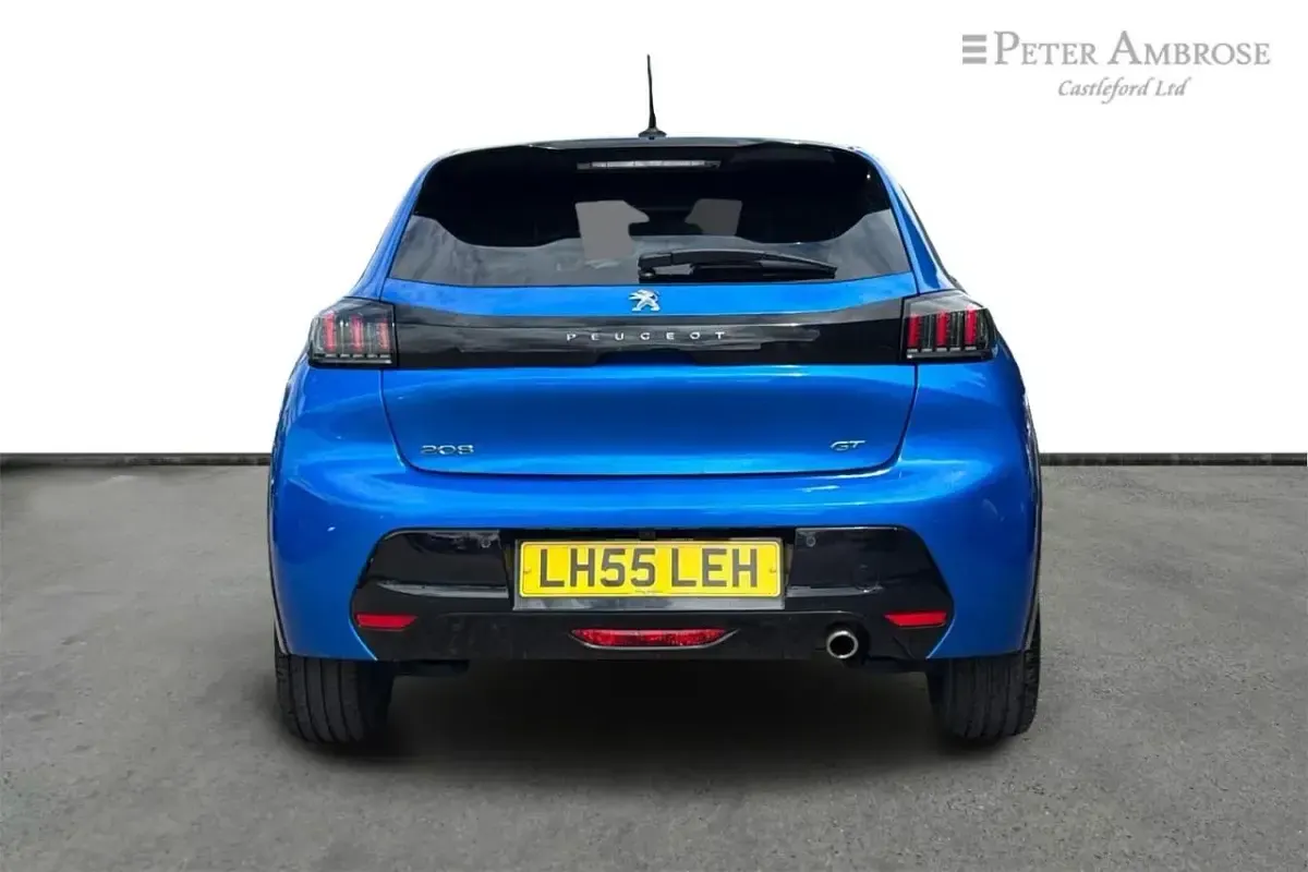 Used Peugeot 208 GT 99 HP (72 kW) 2023 Blue Hatchback