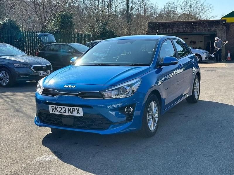Used Kia Rio 83 HP (61 kW) 2023 Blue Hatchback