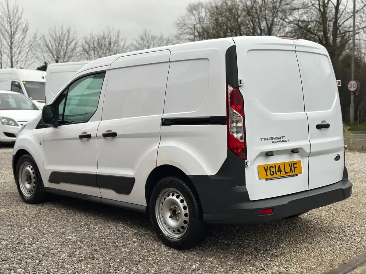 Usado Ford Transit Connect 95 HP (69 kW) 2014 Branco Monovolume