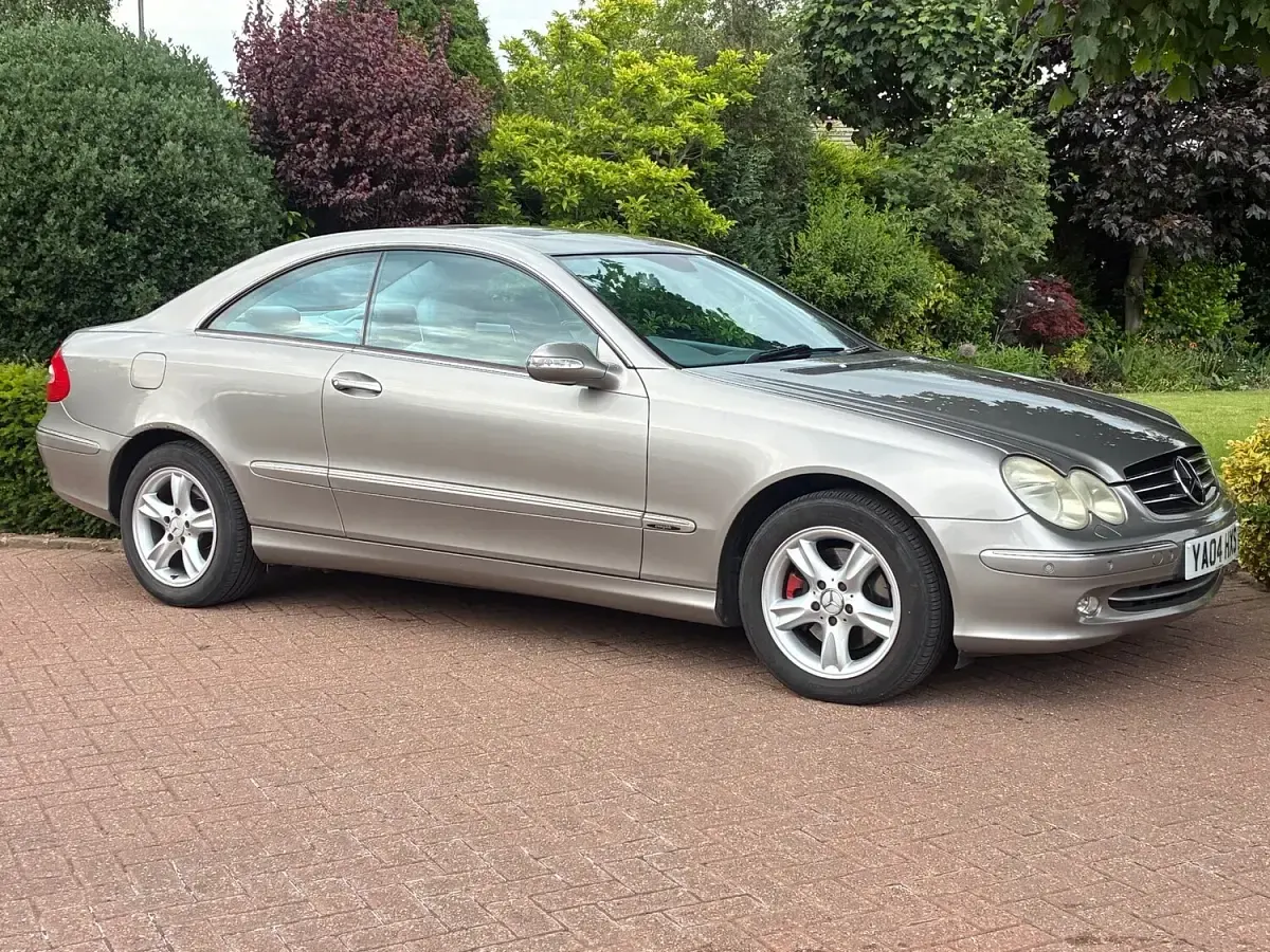Used Mercedes CLK320 Avantgarde 2004 Silver Coupe