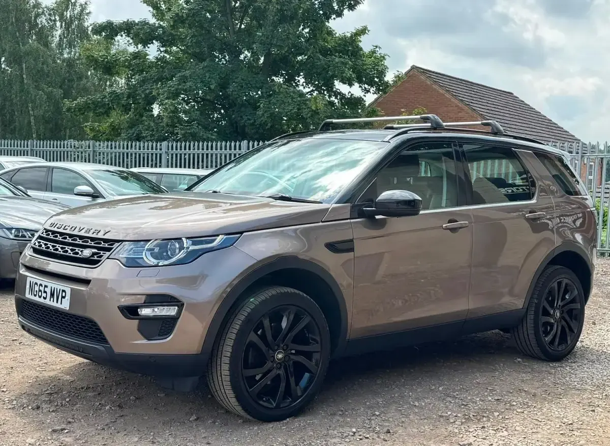 Used Land Rover Discovery 4 HSE 2015 Brown SUV