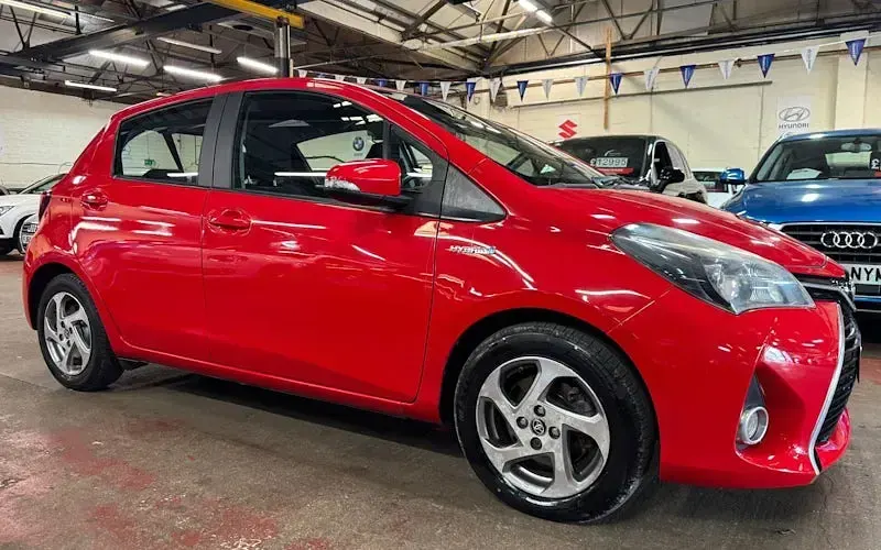 Gebraucht Toyota Yaris Hybrid 101 PS (74 kW) 2016 Kleinwagen
