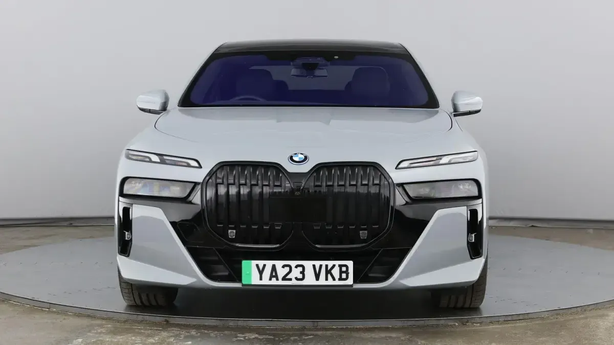 Used BMW i7 M Sport 394 kW (537 HP) 2023 Grey Sedan