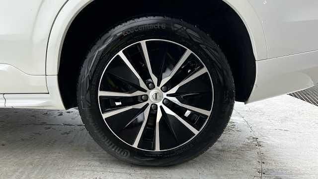 Used Volvo XC90 Momentum 232 HP (170 kW) 2022 SUV