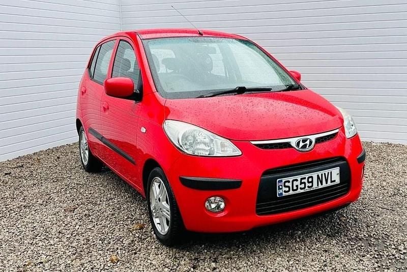 Used Hyundai i10 Comfort 77 HP (56 kW) 2009 Red Hatchback