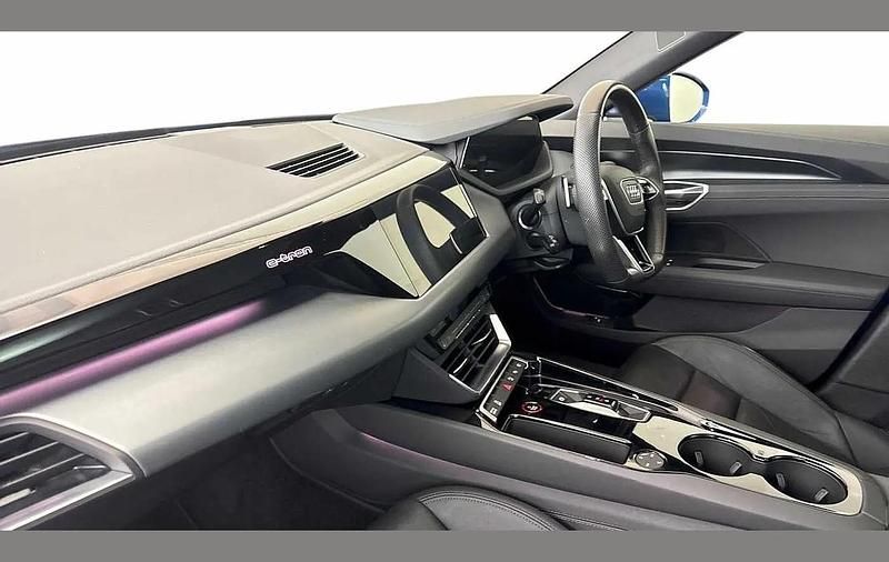 Used Audi e-tron GT quattro Comfort 384 kW (523 HP) 2022 Blue Sedan