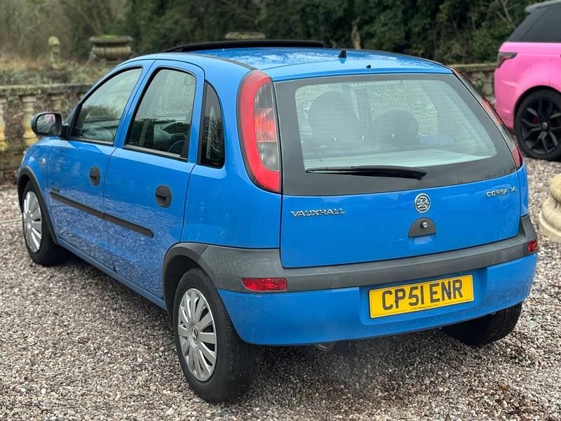 Used Vauxhall Corsa Comfort 2001 Blue Hatchback