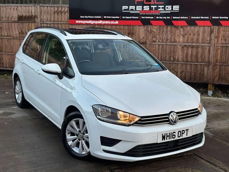 Used VW Golf Sportsvan SE 2016 White MPV
