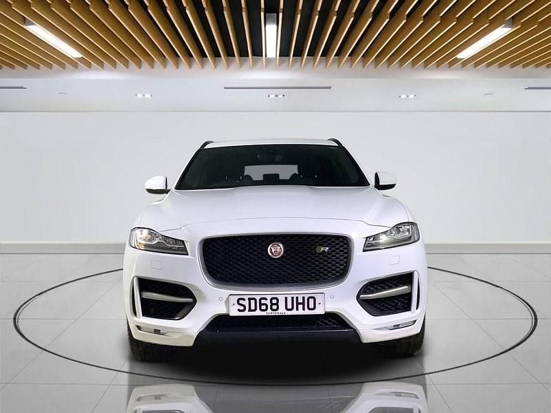 Used Jaguar F-Pace R-Sport 250 HP (183 kW) 2019 White SUV