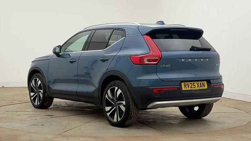 Used Volvo XC40 Ultra 161 HP (118 kW) 2025 Blue SUV