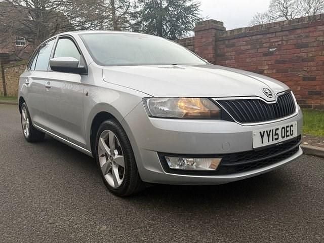 Used Skoda Rapid 105 HP (77 kW) 2015 Silver Hatchback