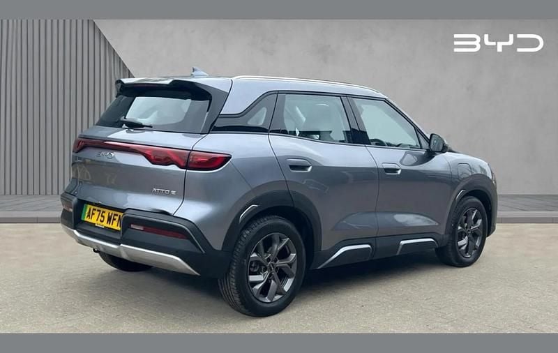Usado BYD Atto 2 Boost 127 kW (174 HP) 2025 Cinzento SUV