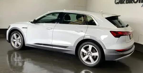 Used Audi e-tron 230 kW (313 HP) 2020 White SUV