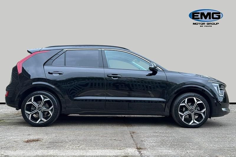 Used Kia Niro 127 HP (93 kW) 2024 Midnight black SUV