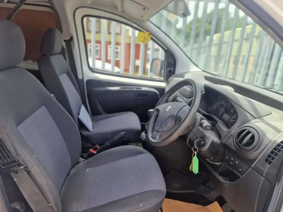 Used Peugeot Bipper 75 HP (55 kW) 2015 White MPV