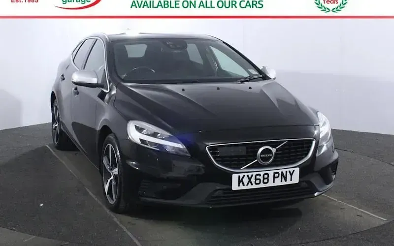 Second-hand Volvo V40 R-Design 120 CP (88 kW) 2018 Hatchback