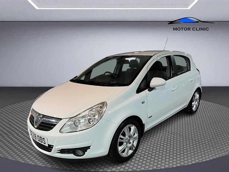 White Used 2010 Vauxhall Corsa Design Edition Hatchback | £2,695 (Super price) - Image 1/4