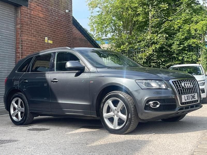 Grey Used 2011 Audi Q5 S-Line SUV | £6,595 (Fair price) - Image 1/4