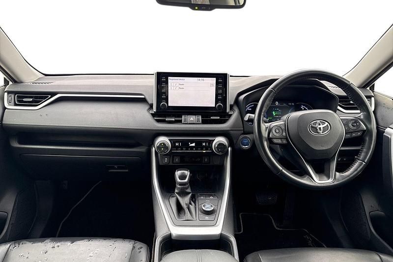 Used Toyota RAV4 Hybrid 222 HP (163 kW) 2019 White SUV