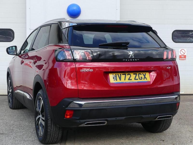 Used Peugeot 3008 GT 130 HP (95 kW) 2022 Red SUV