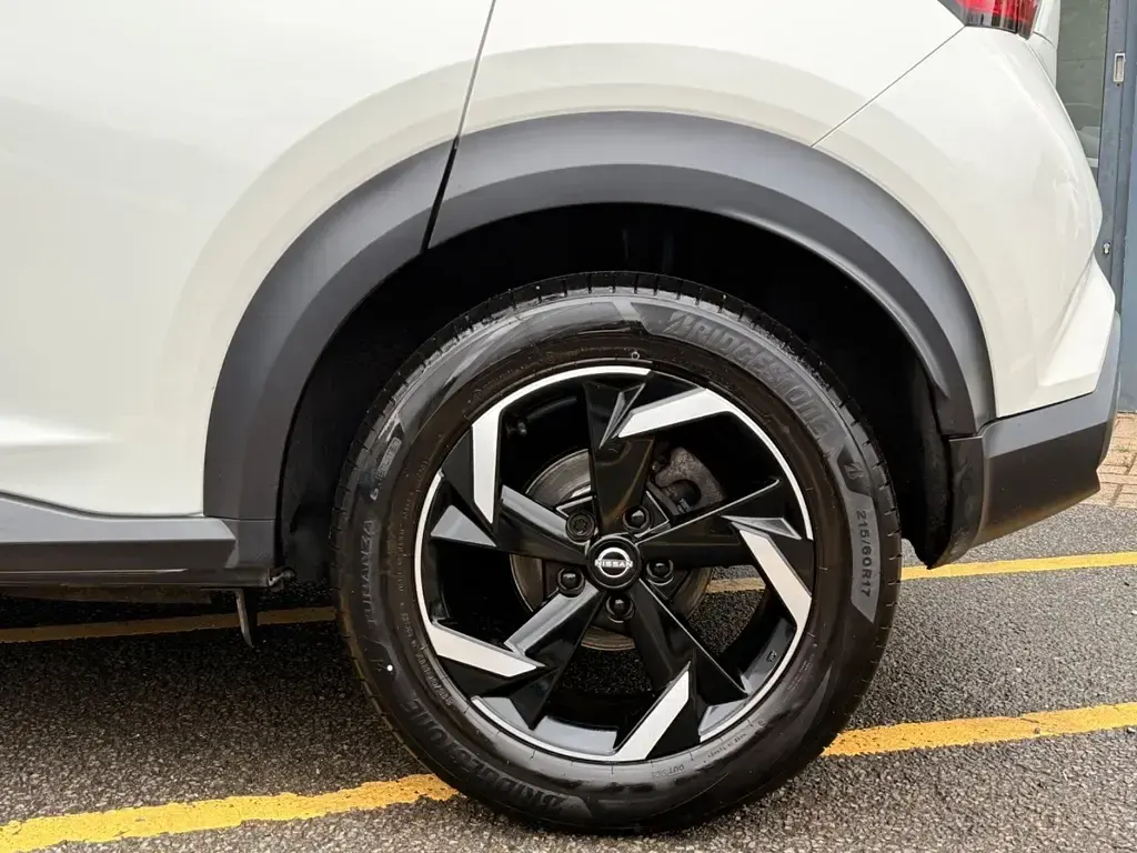 Used Nissan Juke N-Connecta 2023 White SUV