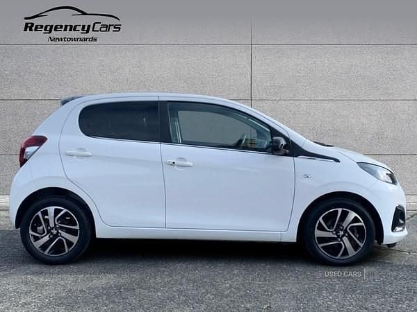 Used Peugeot 108 Allure 71 HP (52 kW) 2022 White Hatchback