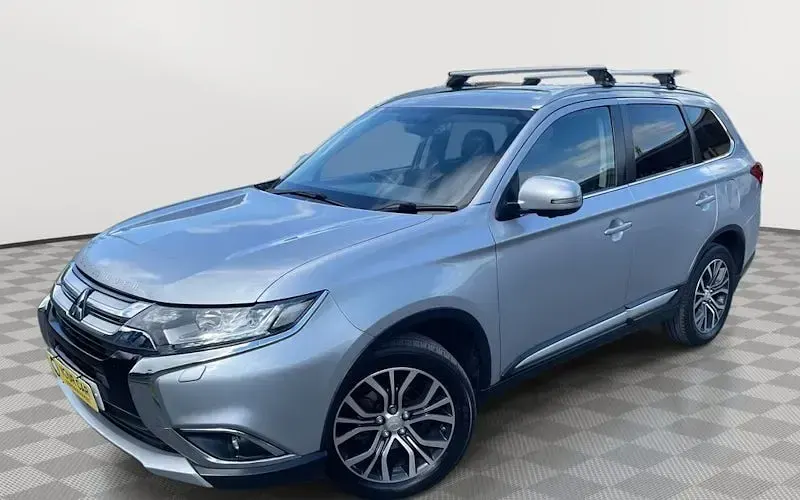 Usado Mitsubishi Outlander 150 HP (110 kW) 2018 SUV