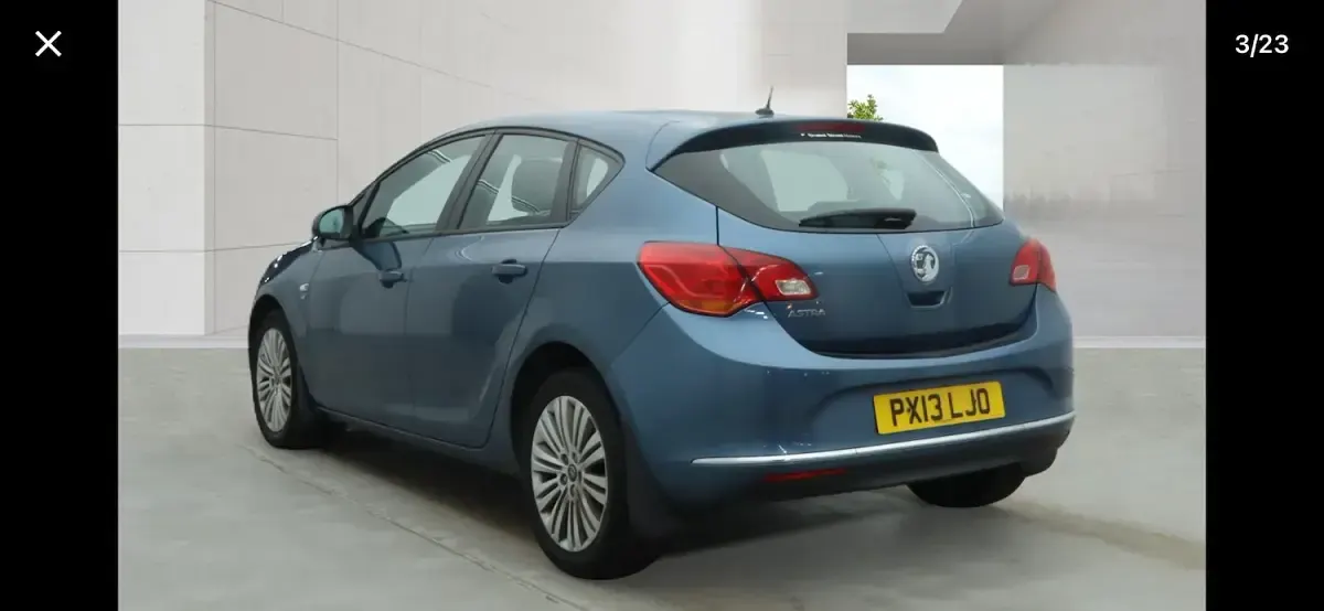 Used Vauxhall Astra 2013 Blue Hatchback