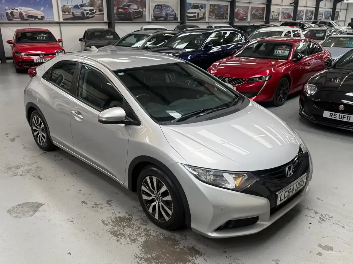 Used Honda Civic SE Plus 2015 Silver Hatchback